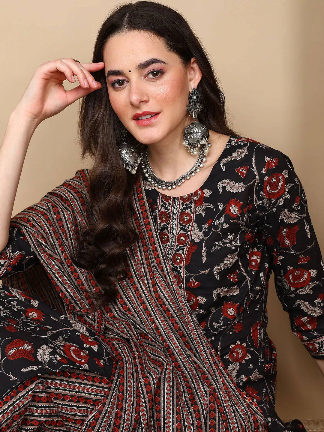Black Rayon Blend Floral Printed 3-Piece Kurta Set