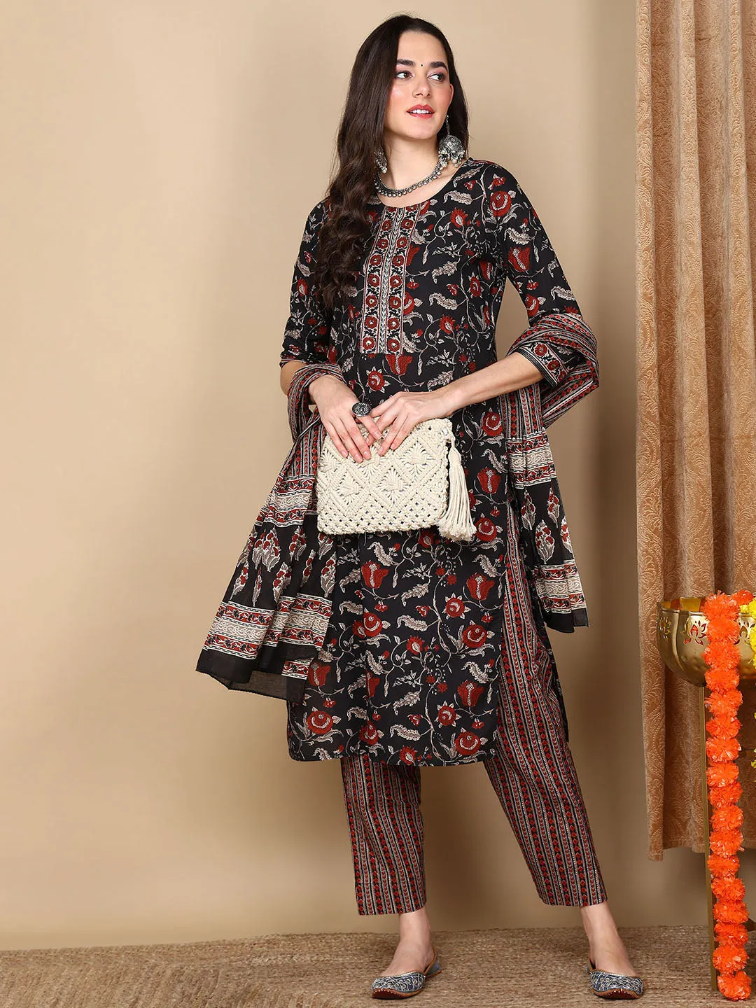 Black Rayon Blend Floral Printed 3-Piece Kurta Set