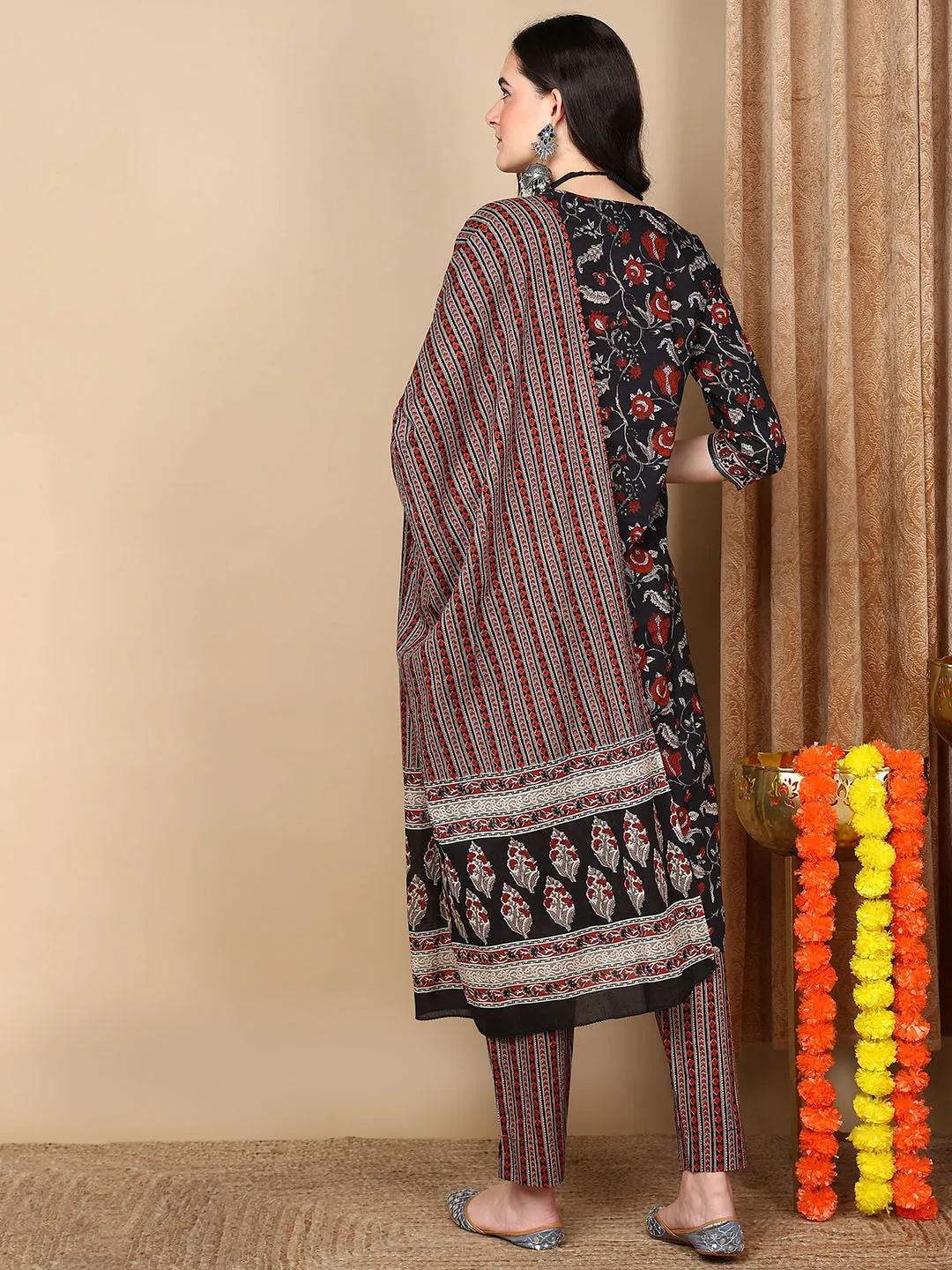 Black Rayon Blend Floral Printed 3-Piece Kurta Set