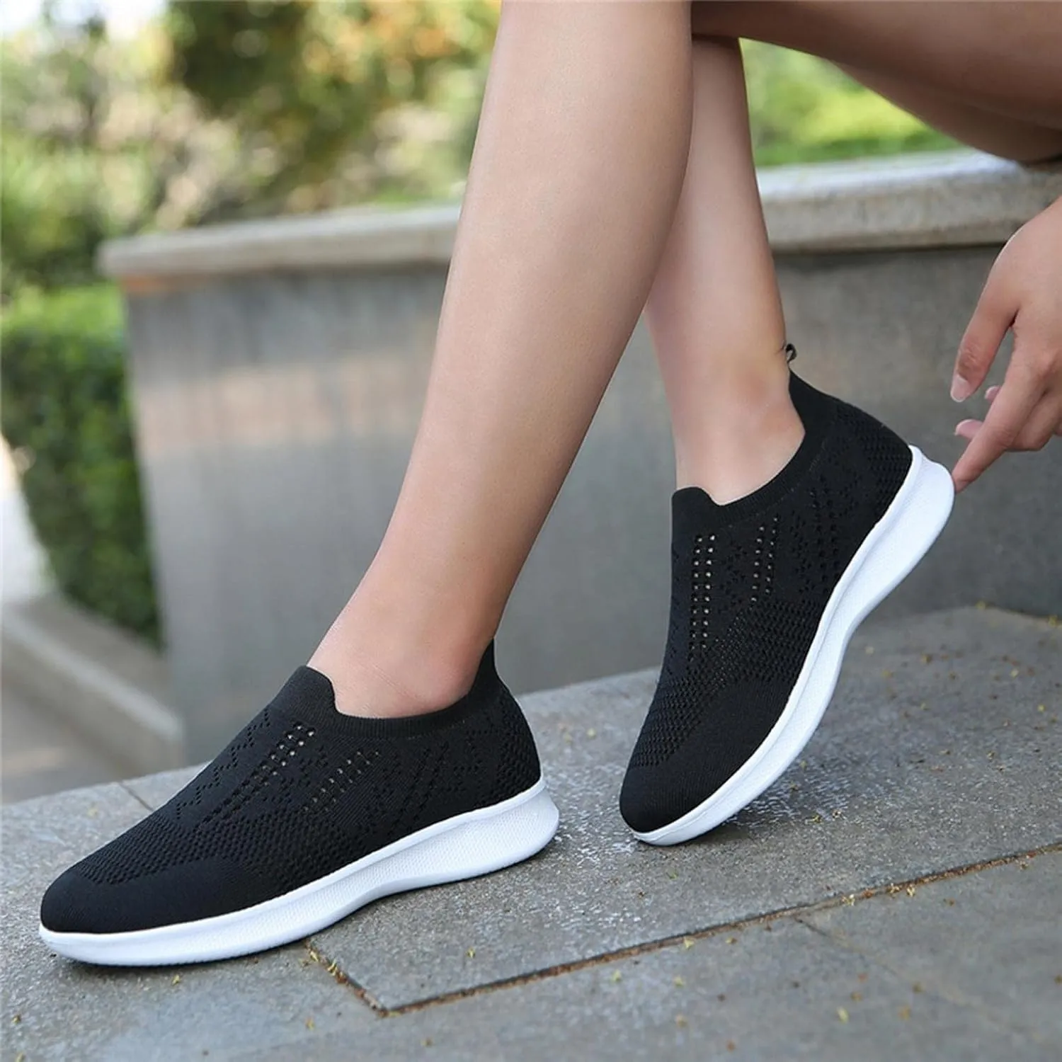 Hbeylia Walking Running Tennis Hiking Shoes for Women Men Fashion Slip On Sneakers Lightweight Comfortable Mesh Breathable Non Slip Athletic Workout Gym Sneakers Couples Work Nurse Shoes