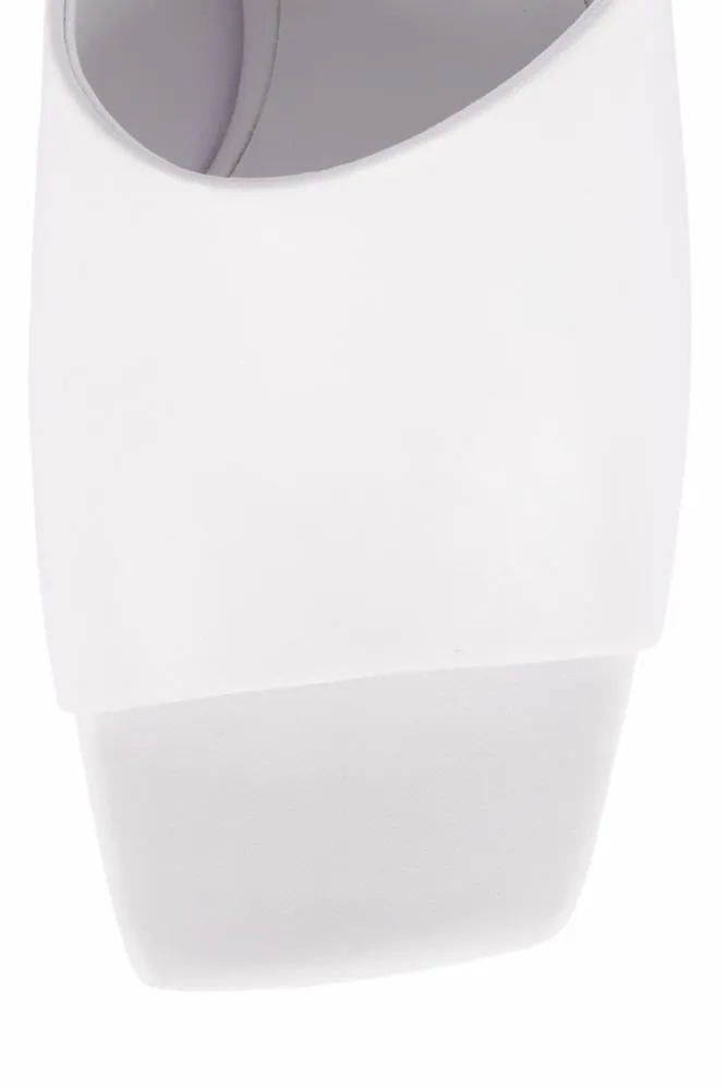 Jeffrey Campbell  Women's Caviar White M