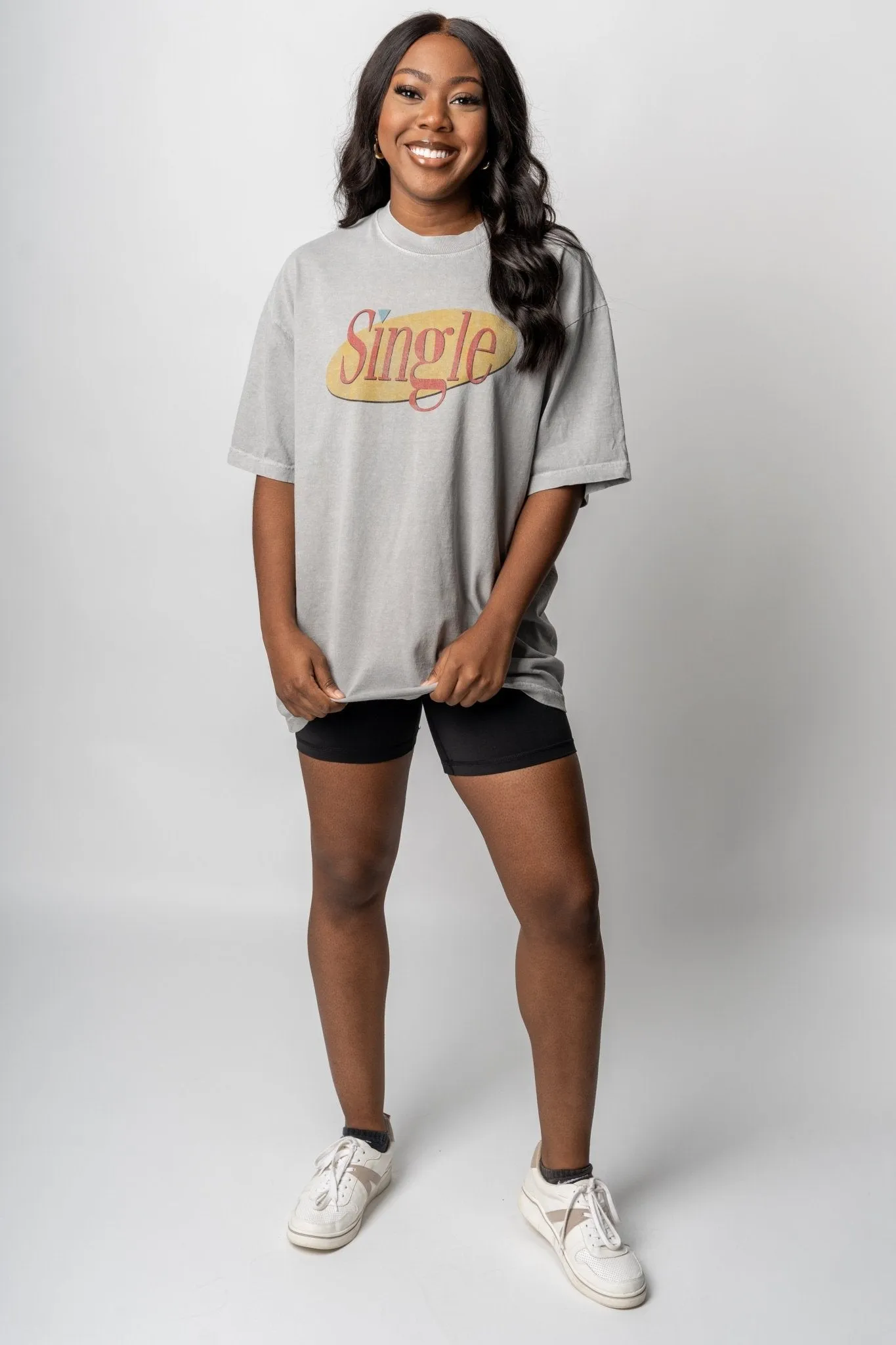 Single oversized graphic tee washed grey