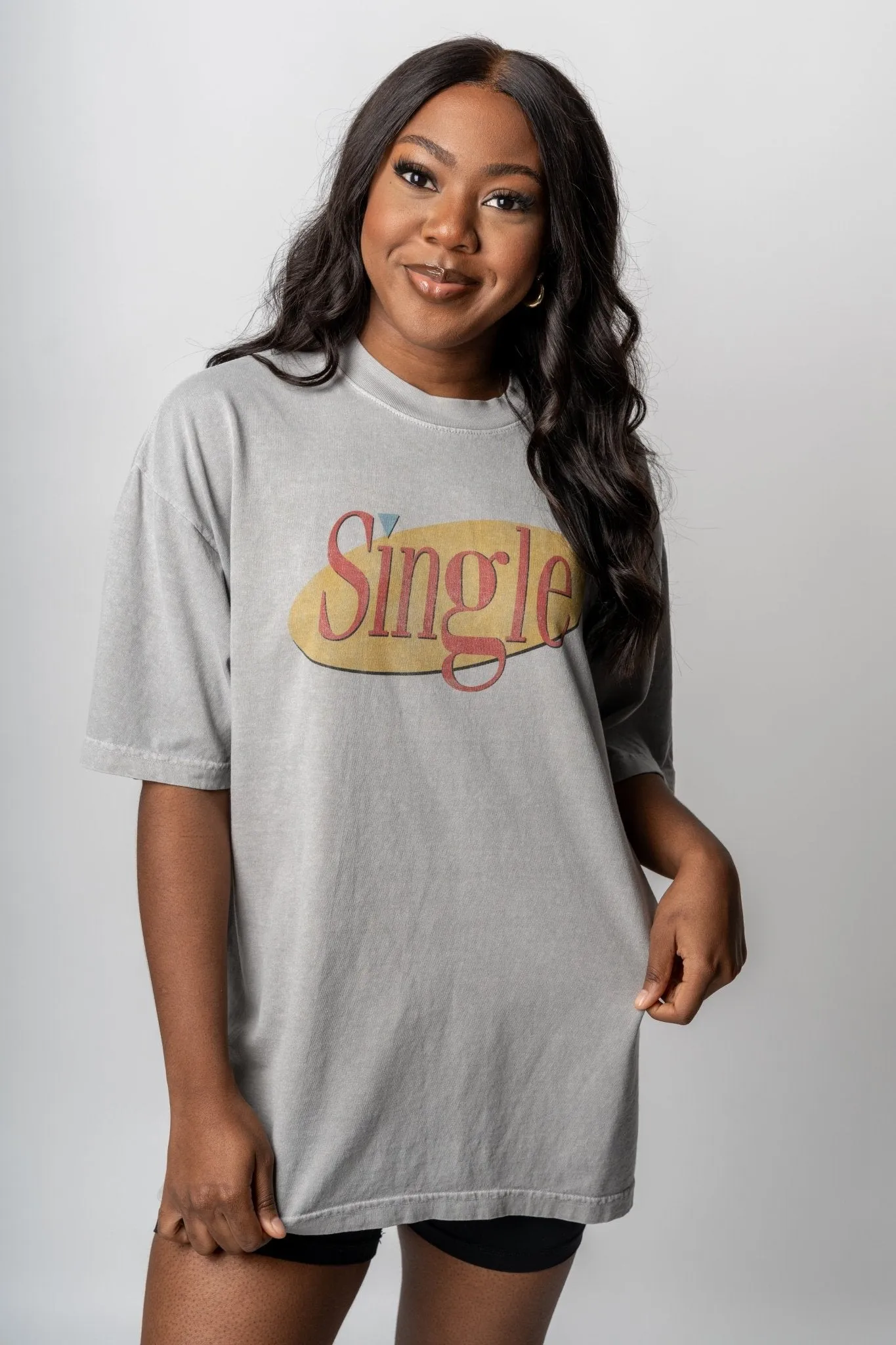 Single oversized graphic tee washed grey